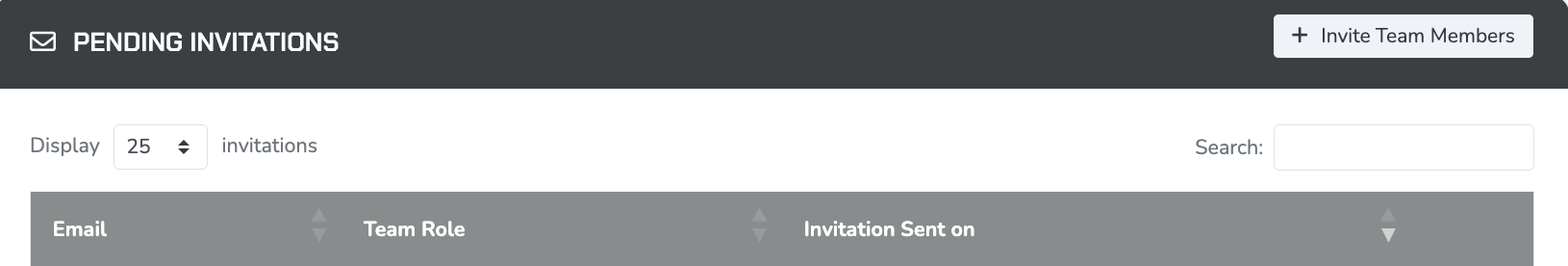 FastBreak PlayBook Pending Invitations screen with the Invite Team Members button used to invite assistant coaches